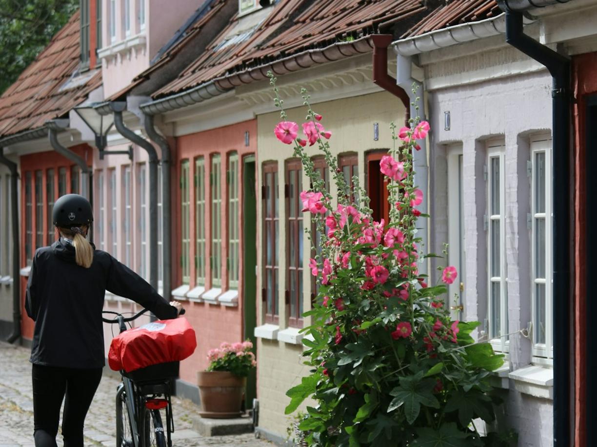 Jak poruszać się po Odense? Transport publiczny i wynajem rowerów