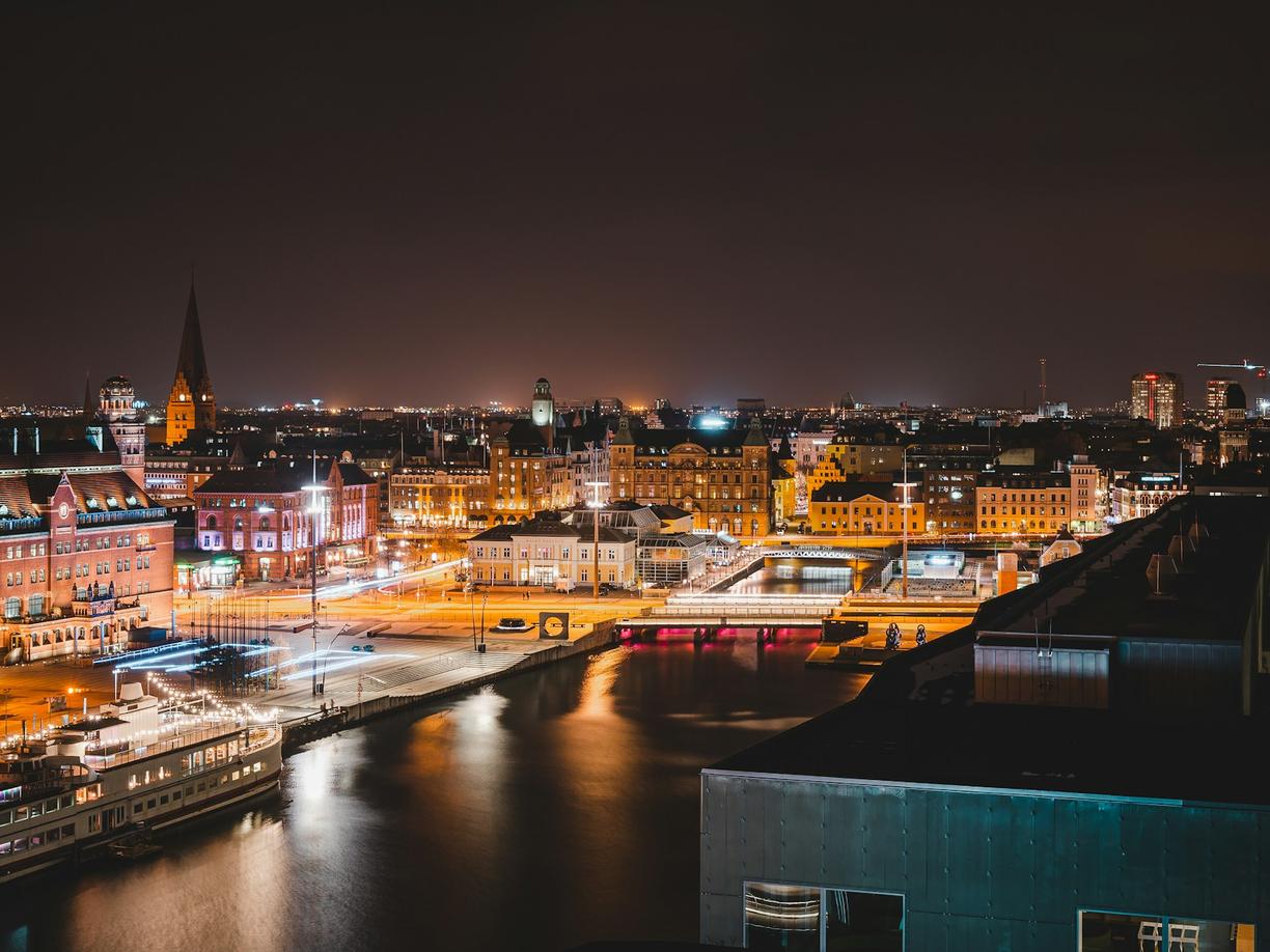 Szwecja. Ceny w Malmö 2026: Ile kosztuje kawa, obiad i bilet na pociąg do Kopenhagi?