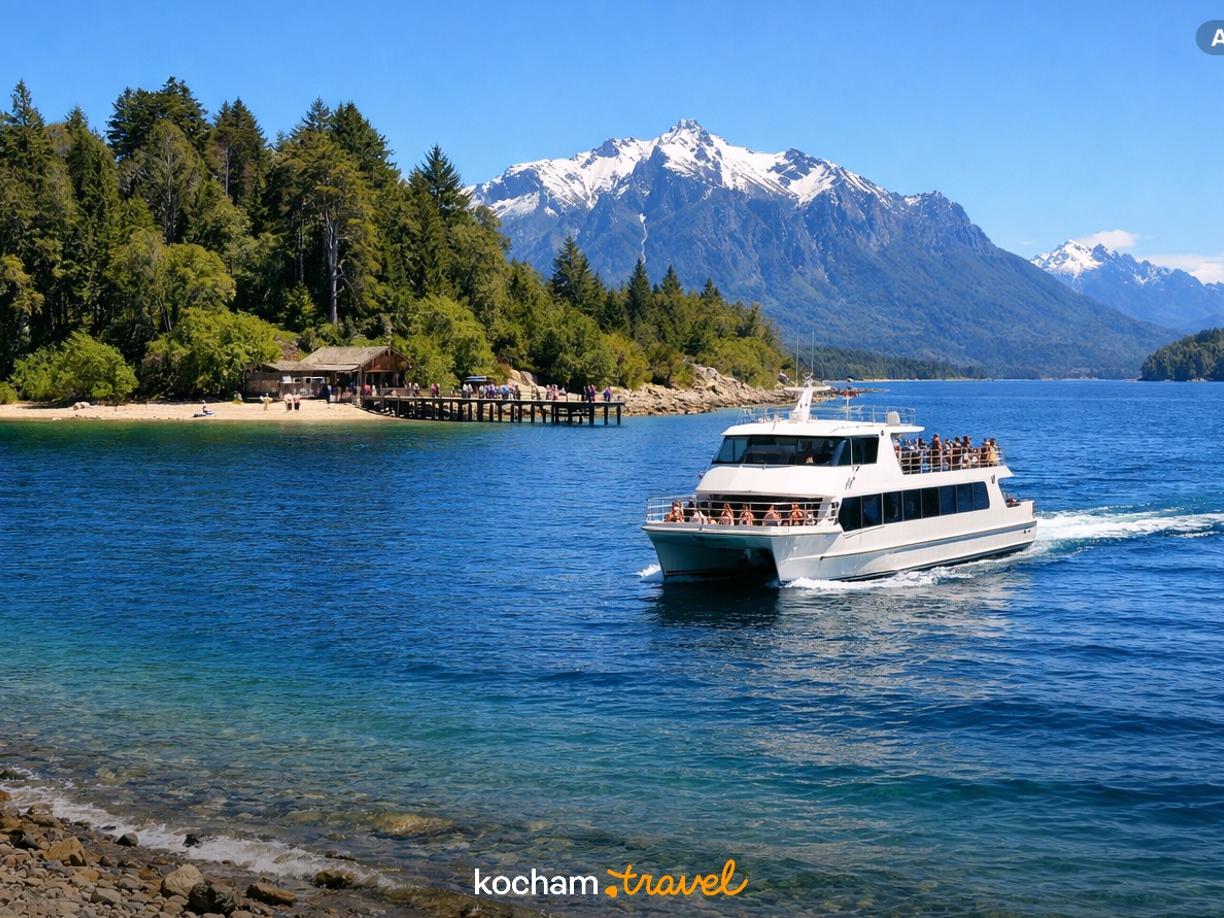 Ilustracja do tematu: Argentyna. Ceny rejsów po jeziorze Nahuel Huapi w Bariloche – ile kosztuje wycieczka statkiem na wyspę Victoria?