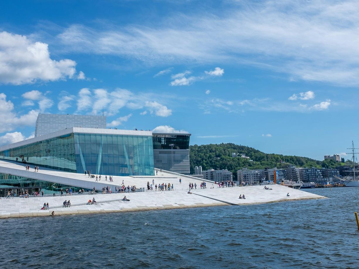 Norwegia. Ceny w Oslo 2025/26: Ile kosztuje bilet do muzeum, kanapka z krewetkami i piwo?
