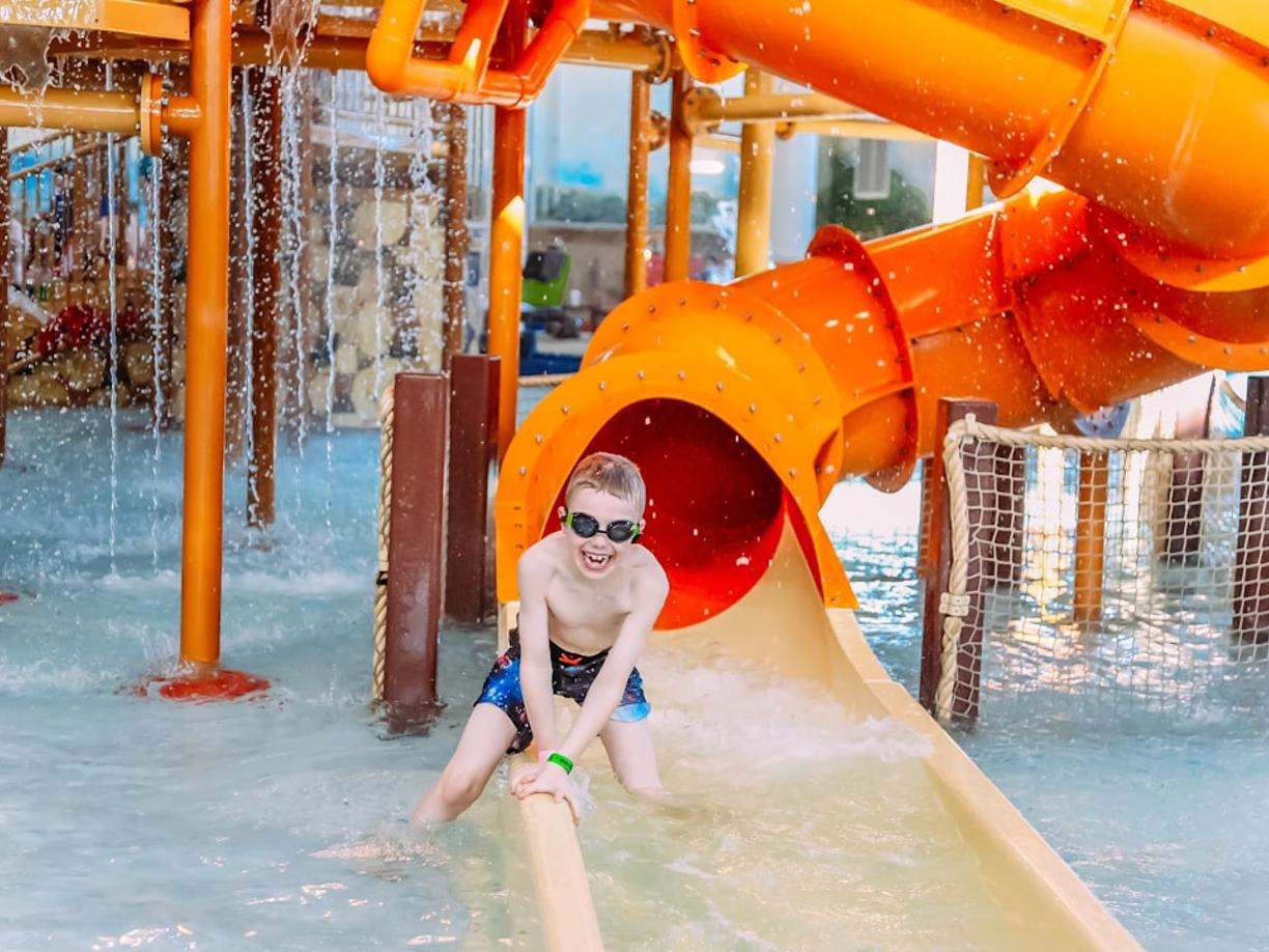 Ayia Napa z dziećmi: Park wodny WaterWorld i najlepsze plaże dla rodzin