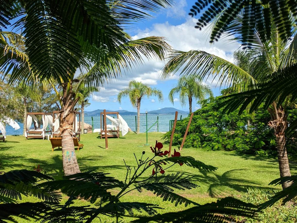Wypoczynek na Beau Vallon: Co robić poza plażowaniem?