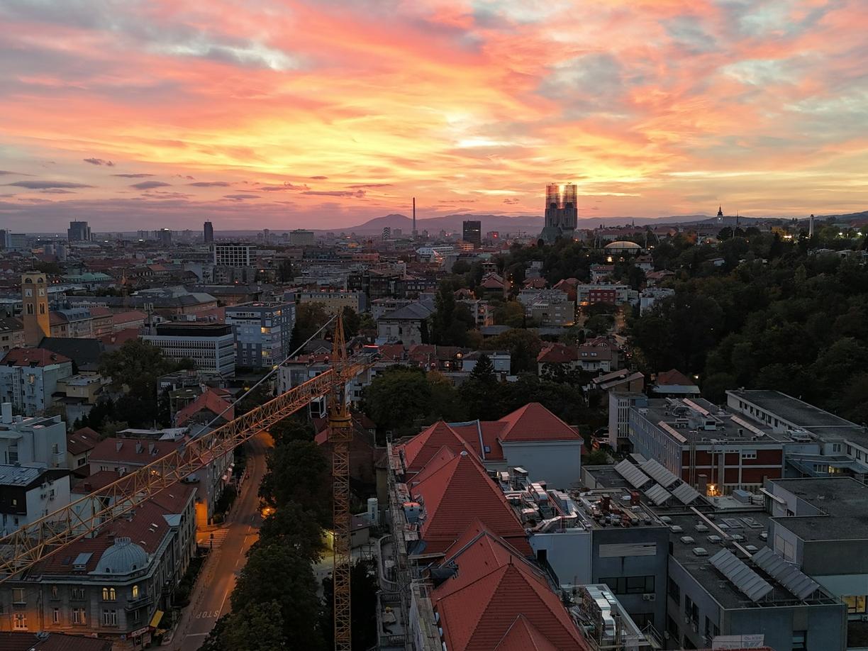 Chorwacja. Kulinarny Zagrzeb: Gdzie zjeść lokalne specjały i poczuć miejski klimat?