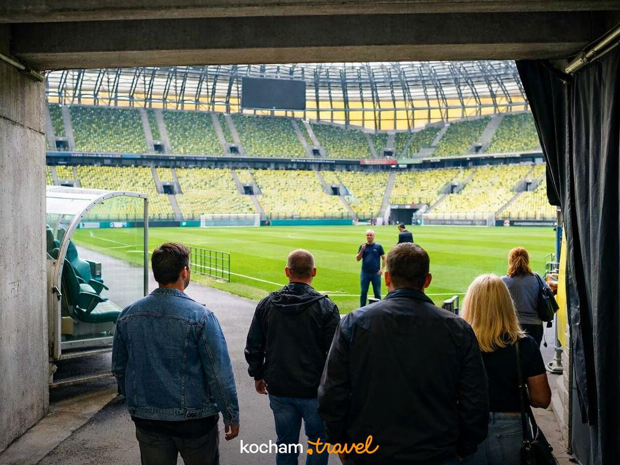 Ilustracja do tematu: Polsat Plus Arena Gdańsk. Jak wygląda zwiedzanie stadionu w Letnicy od kulis?