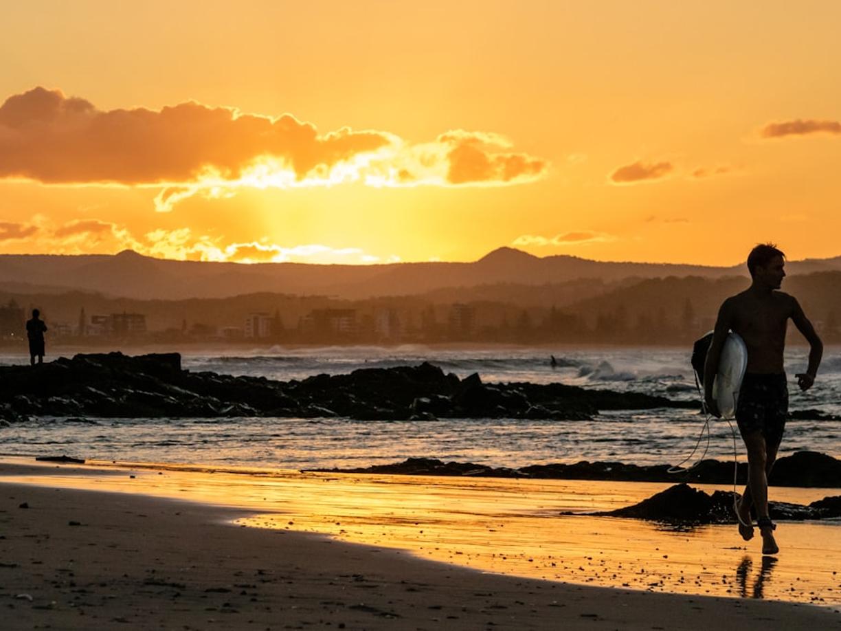 Zachód słońca na plaży Gold Coast