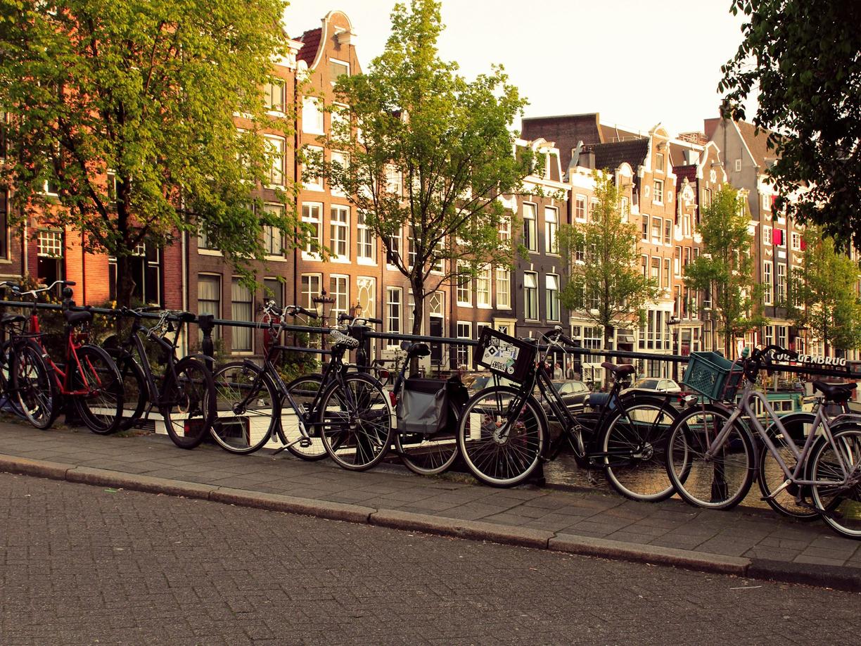 Niderlandy. All Inclusive w Amsterdamie: Czy to opcja dostępna w hotelach?