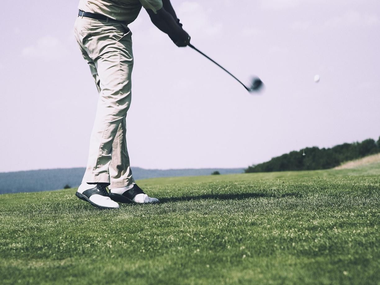 Jesienne fairwaye: Salalah – linksy czy parkland? wybór pól i rezerwacje