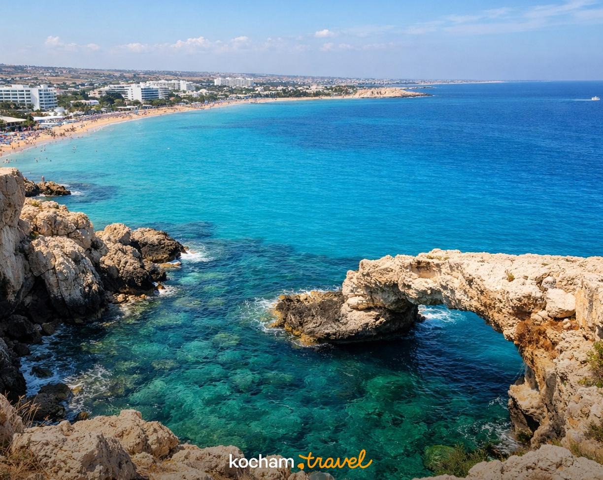Ilustracja do tematu: Ayia Napa: najlepsze punkty widokowe i zdjęcia?
