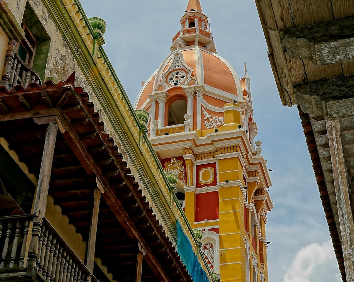 City Break w Cartagenie: Magiczny weekend w najbardziej kolorowym mieście Kolumbii