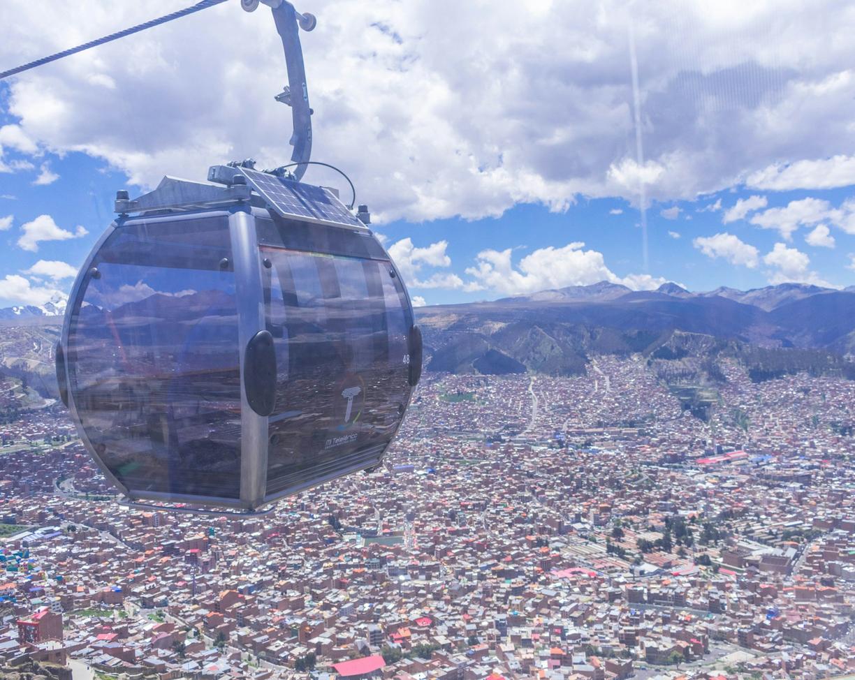 Boliwia. Ceny w La Paz 2025/26: Ile kosztuje przejazd kolejką Teleférico, obiad i pamiątki?