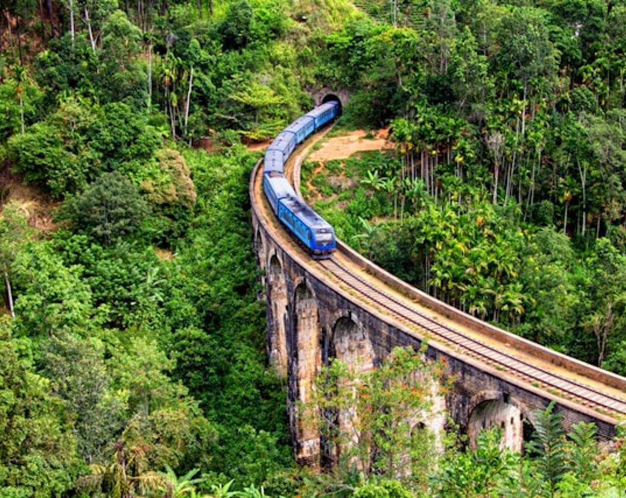 Sri Lanka. Co zwiedzić w Elli? Most Dziewięciu Łuków, Little Adam's Peak i plantacje herbaty
