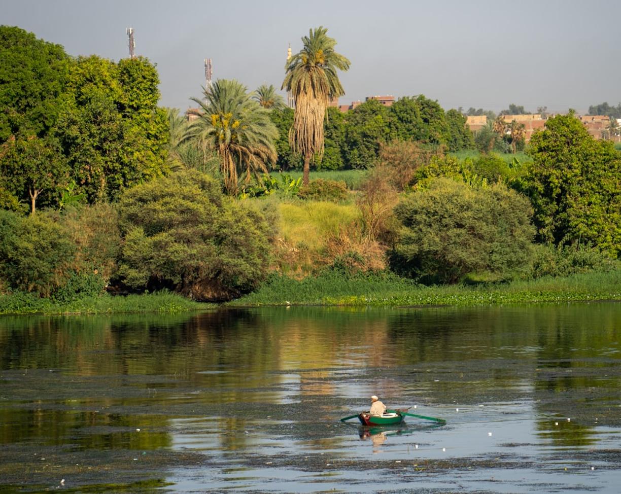 Egipt. Gdzie odpocząć od zgiełku Kairu? Park Al-Azhar i rejs feluką po Nilu