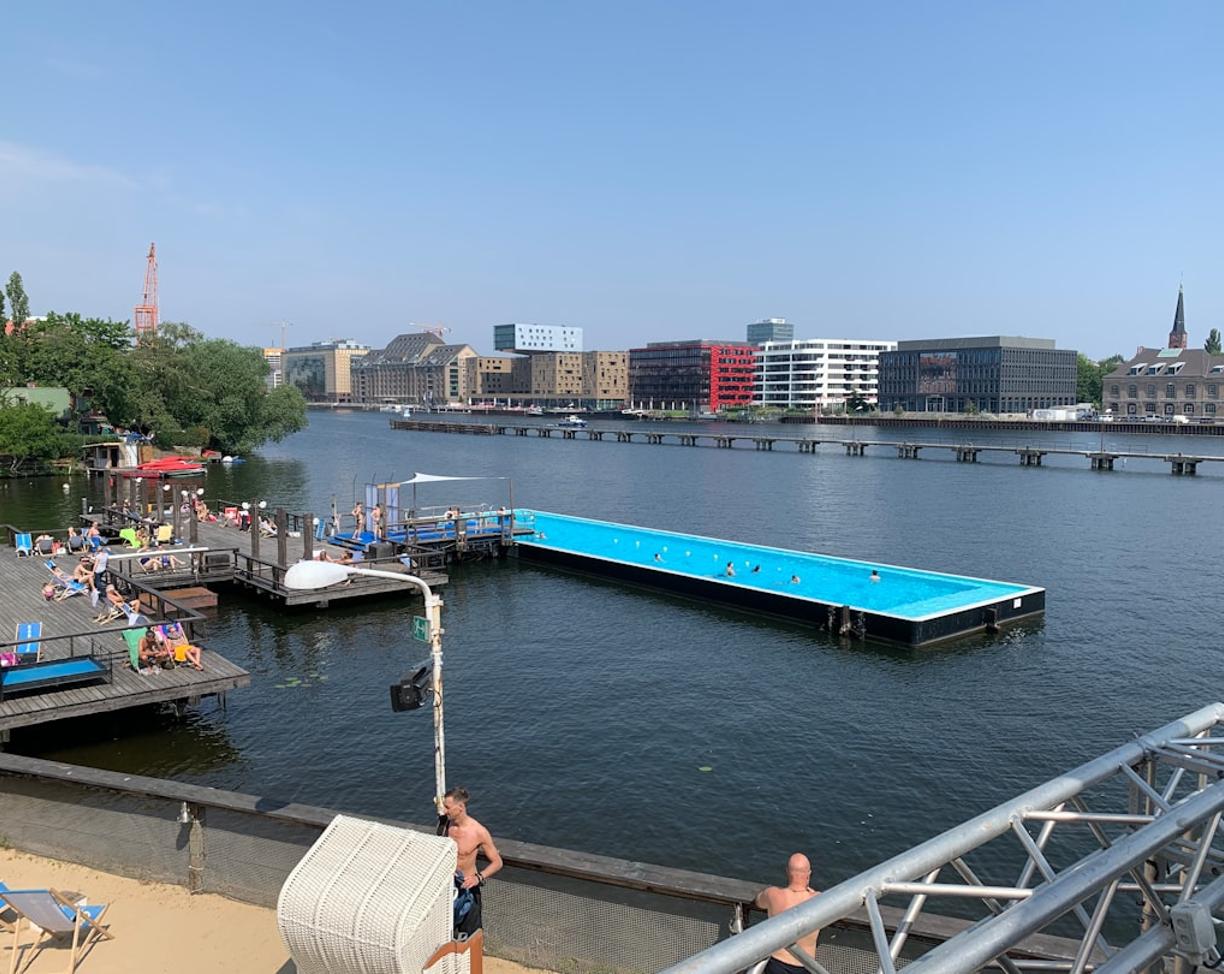 Miejska plaża w Berlinie latem