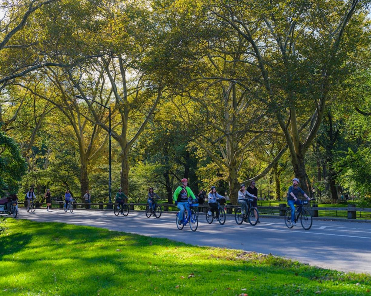 Nowy Jork na rowerze: Jak zwiedzać Central Park i Brooklyn na dwóch kółkach?