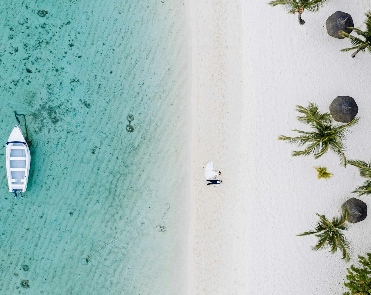 Mauritius. Co robić w Blue Bay? Rejs łodzią ze szklanym dnem, snurkowanie i relaks na plaży