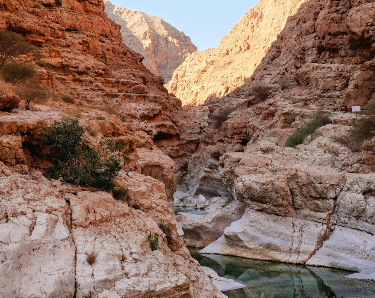 Piękny widok na Wadi Shab