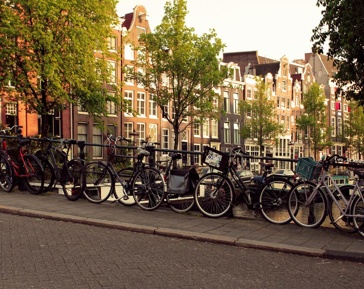 Niderlandy. All Inclusive w Amsterdamie: Czy to opcja dostępna w hotelach?