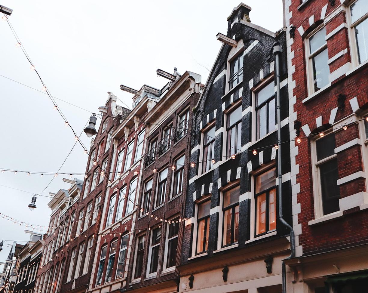 Amsterdam: gdzie zjeść — lokalne klasyki i street food?