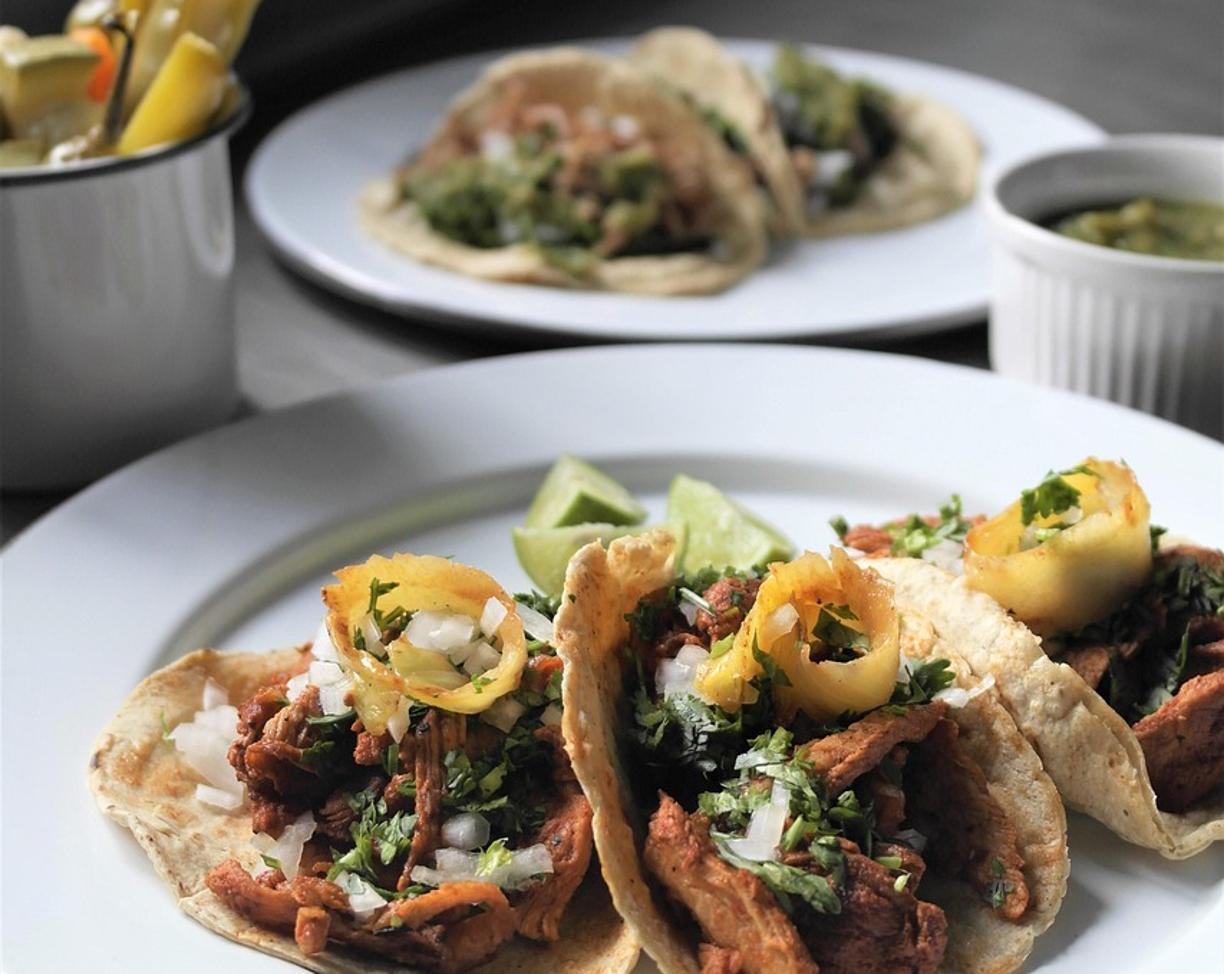Isla Mujeres: gdzie zjeść — lokalne klasyki i street food?