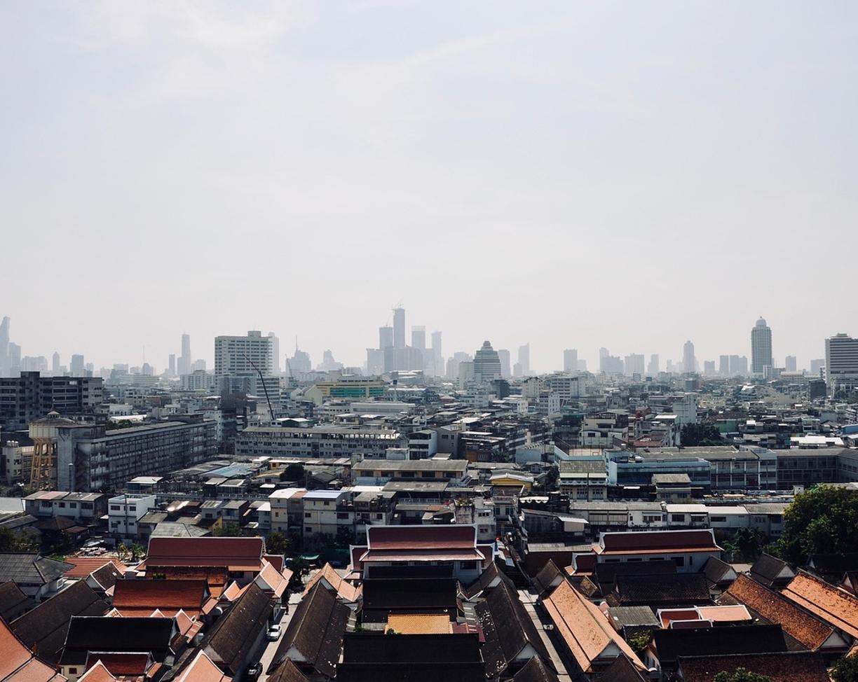 Bangkok: jak dojechać i gdzie spać — przejrzysty plan?