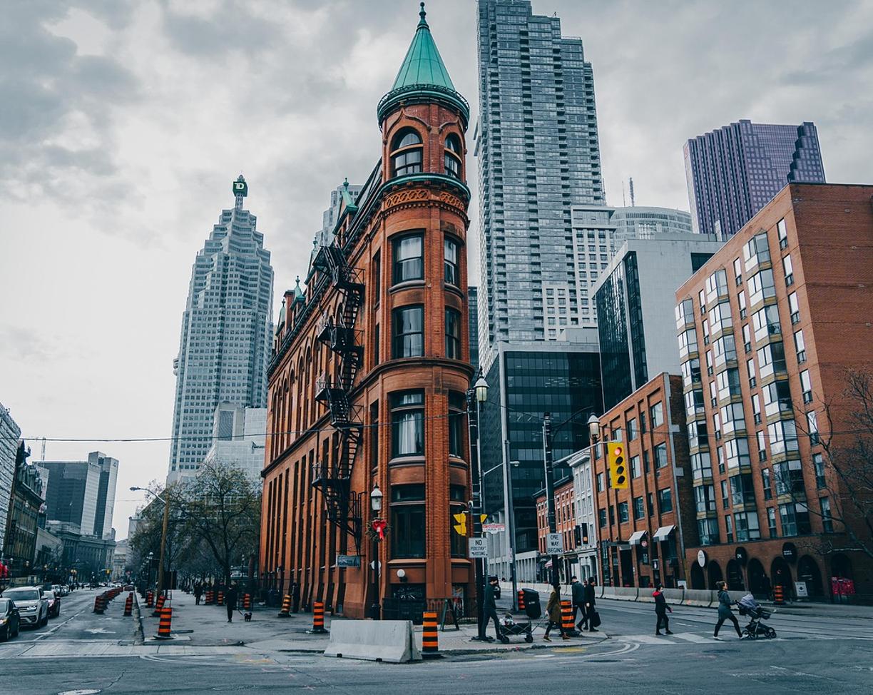Toronto: gdzie zjeść — lokalne klasyki i street food?