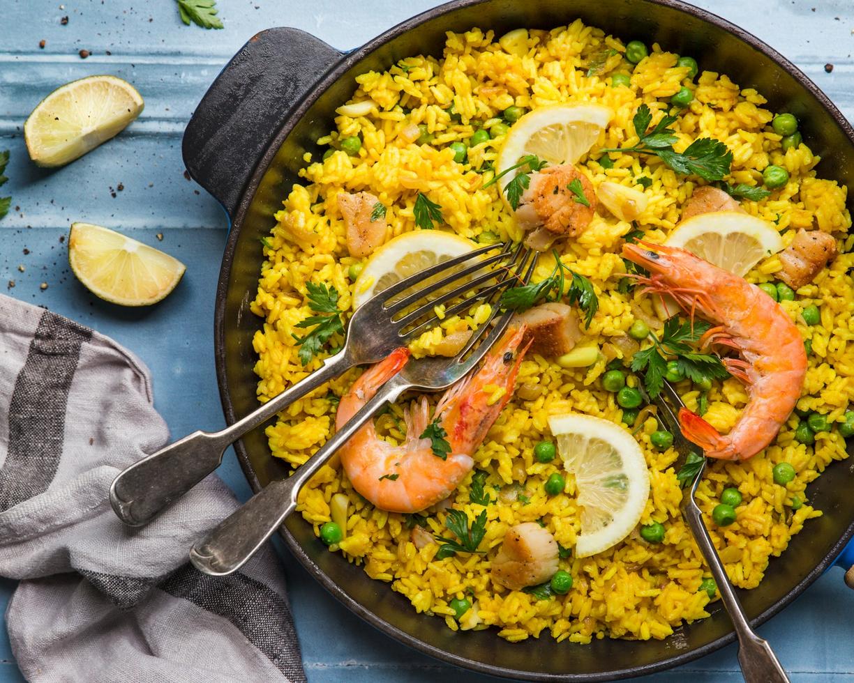 Ceny w Hiszpanii 2026: Ile kosztują tapas, paella i sangria?