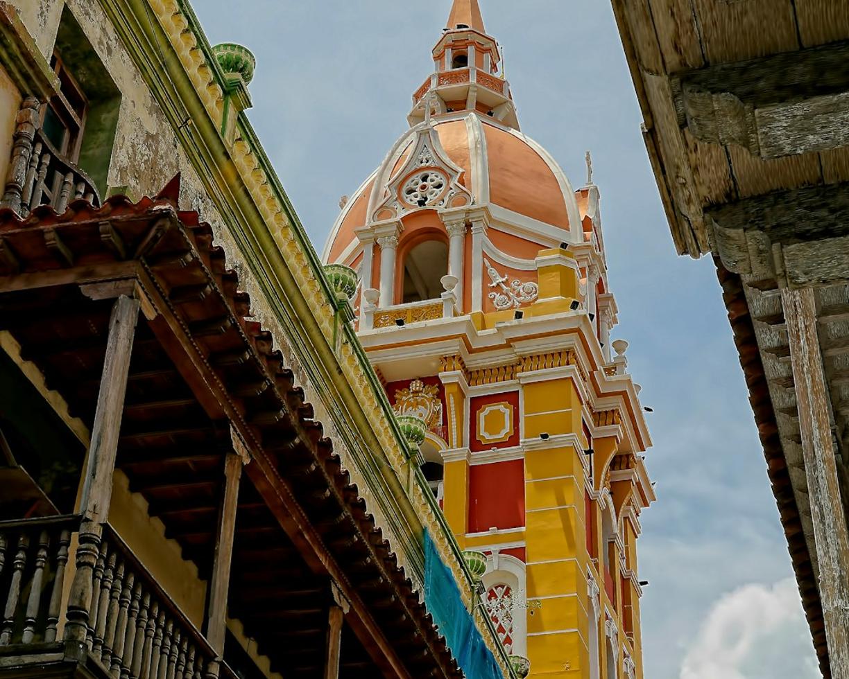 City Break w Cartagenie: Magiczny weekend w najbardziej kolorowym mieście Kolumbii