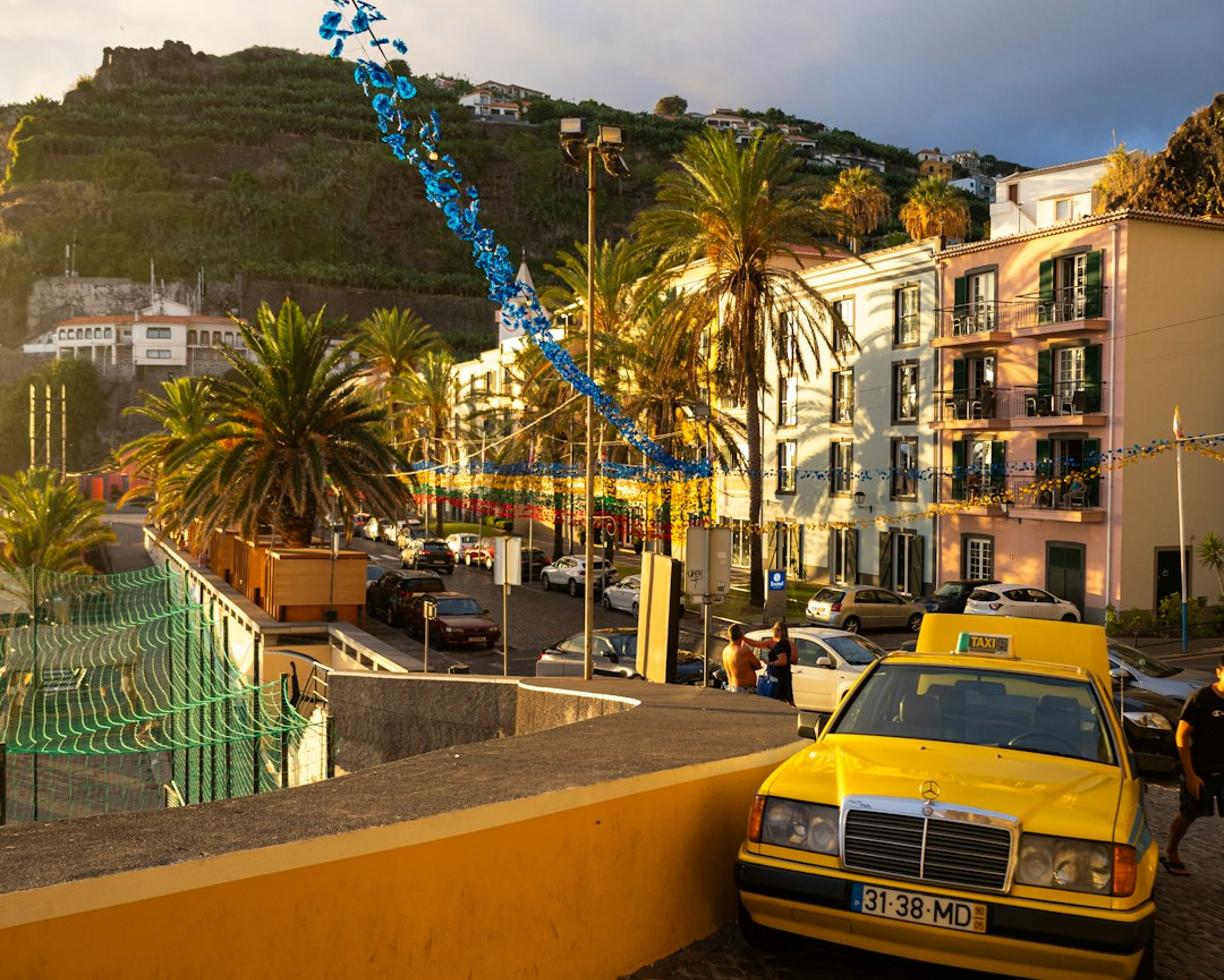 Funchal z dziećmi: Atrakcje dla rodzin w stolicy Madery