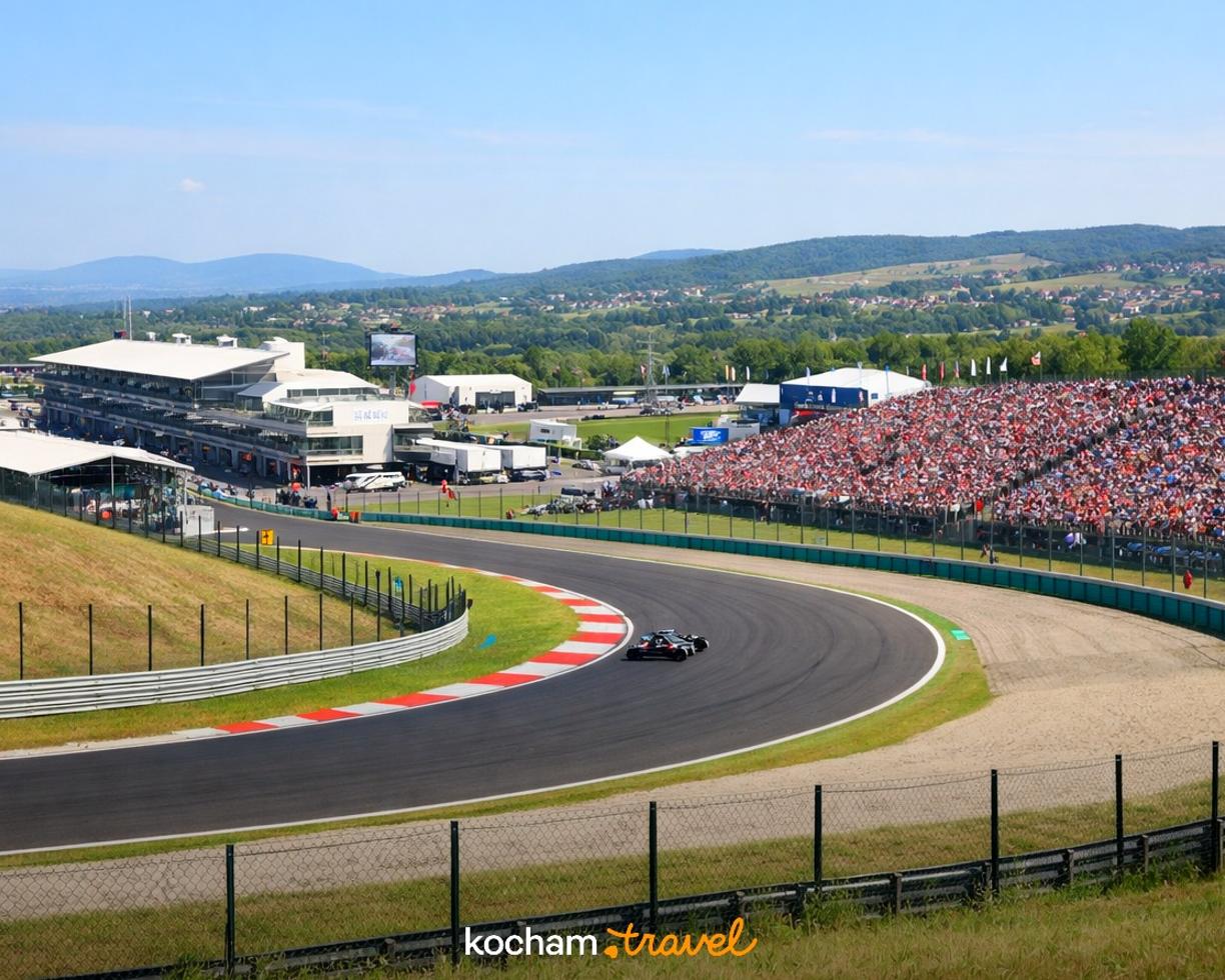 Ilustracja do tematu: Węgry. Jak samemu zaplanować wyjazd na Grand Prix F1 na Hungaroringu? Logistyka i bilety.