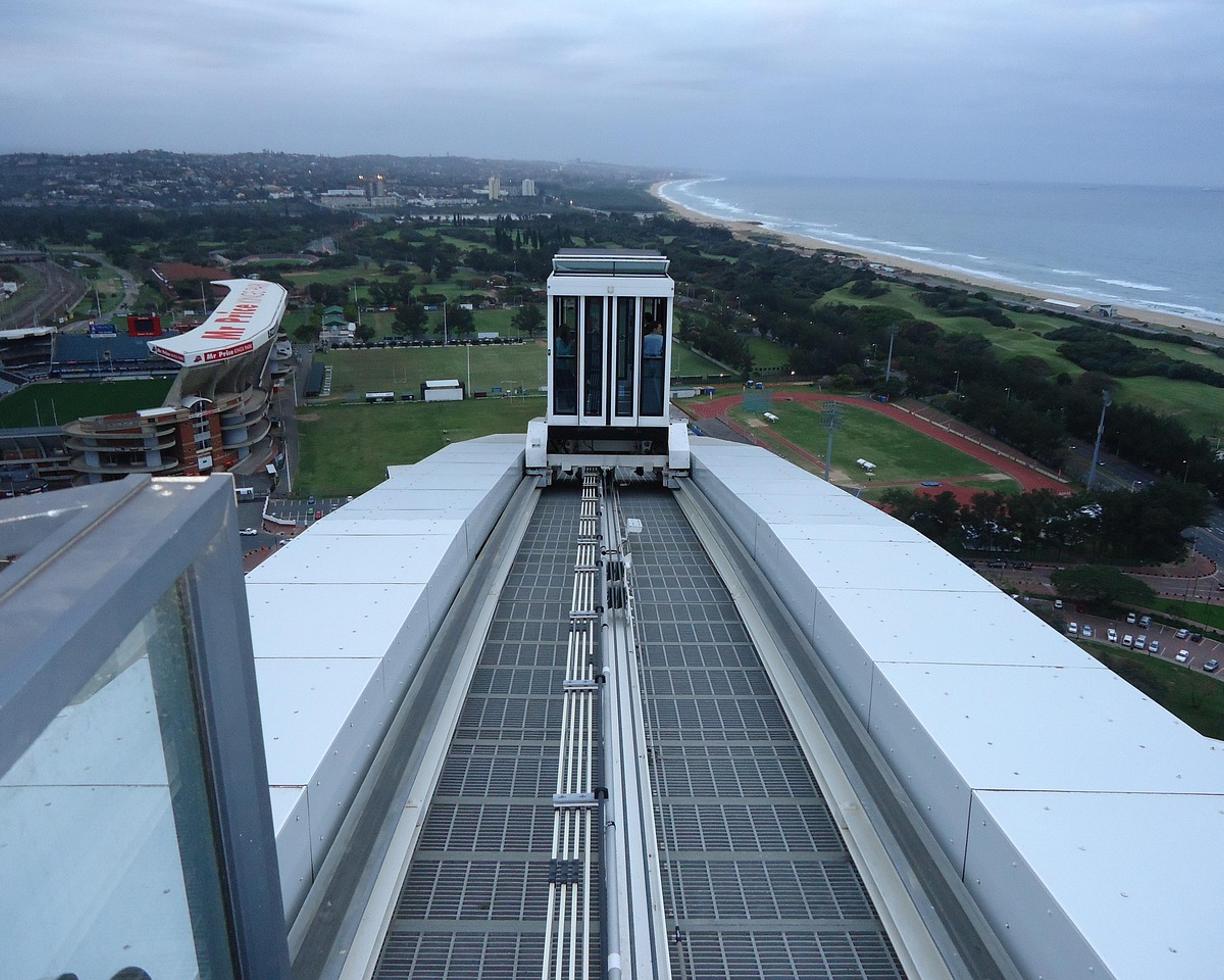 Co zwiedzić w Durbanie? Stadion Moses Mabhida, ogrody botaniczne i Victoria Street Market