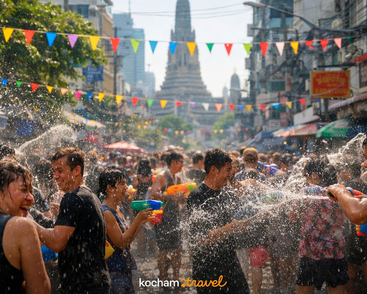 Ilustracja do tematu: Tajlandia. Songkran w Bangkoku na własną rękę. Jak przygotować się na największą bitwę wodną świata?