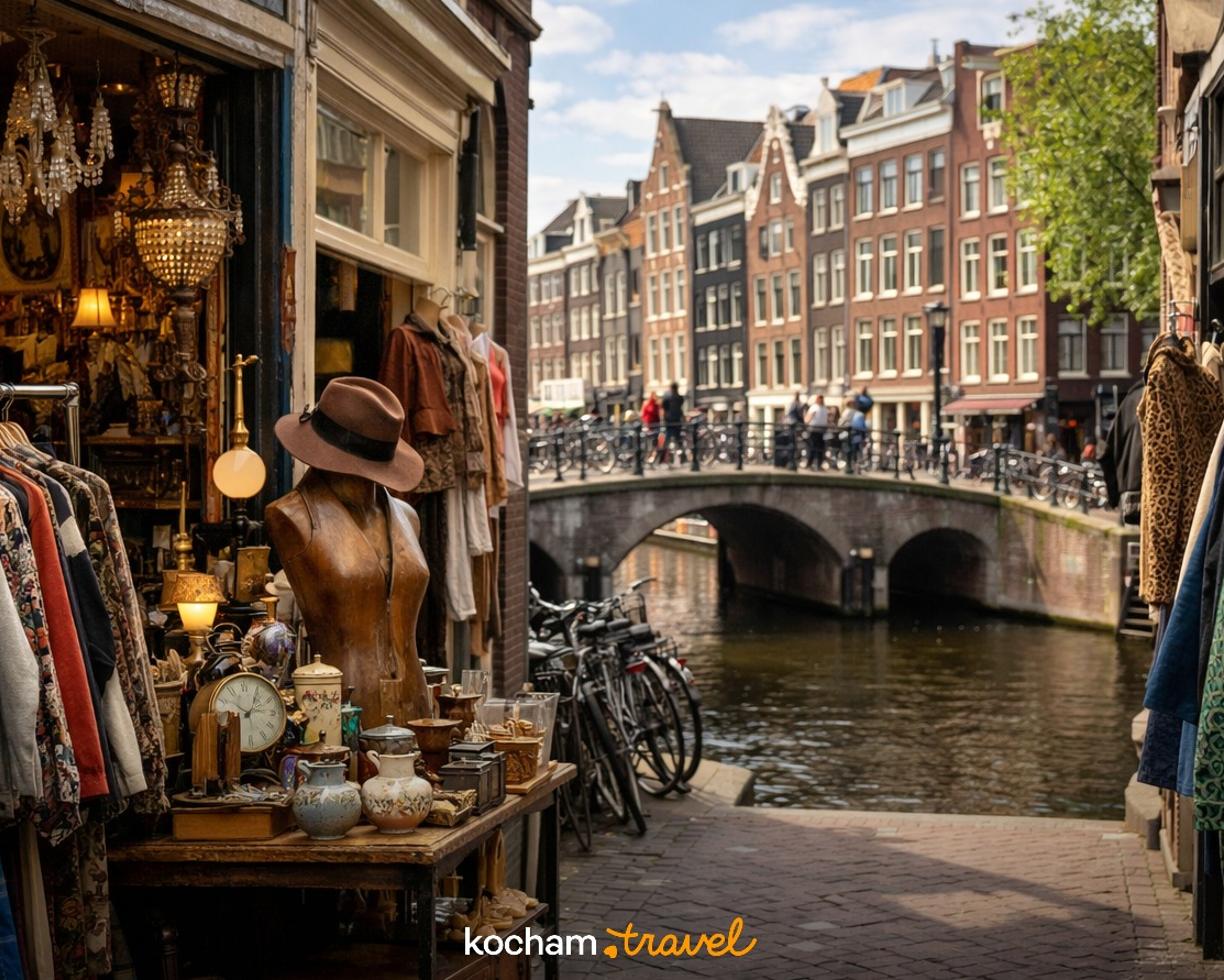 Ilustracja do tematu: City break z Poznania: Amsterdam - gdzie szukać unikalnych antyków i ubrań vintage w stolicy Holandii