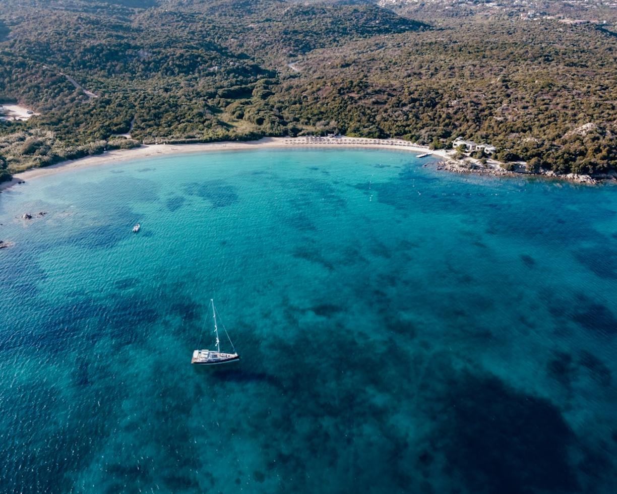 Co zwiedzić w Olbii i okolicach? Przewodnik po Szmaragdowym Wybrzeżu (Costa Smeralda)