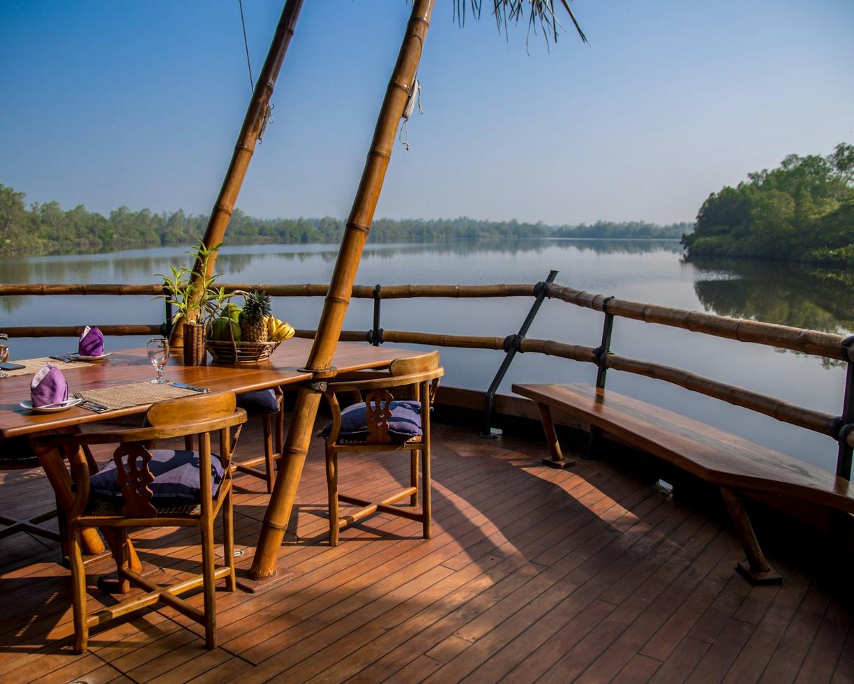 Sri Lanka. Bentota: Rejsy po rzece i nurkowanie w oceanie – jak wykorzystać wodne atrakcje?