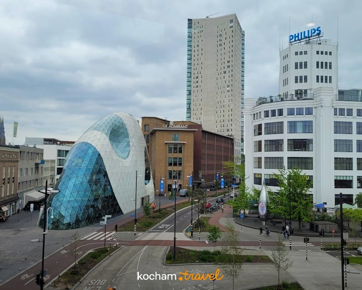 Centrum Eindhoven, charakterystyczne budynki, wieża Philips, Blob.