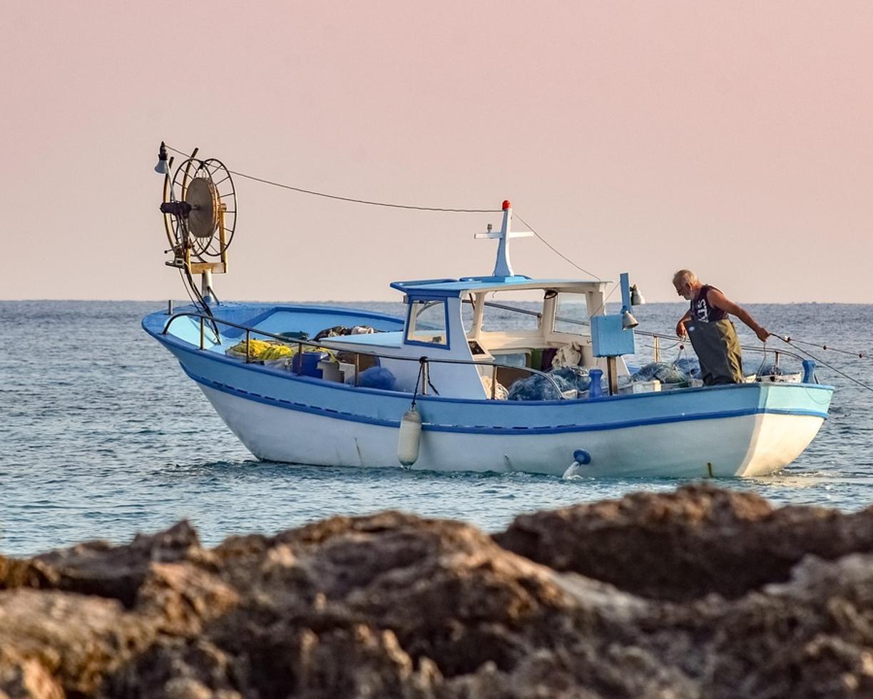 Cypr. Ayia Napa: jak dojechać i gdzie spać — przejrzysty plan?