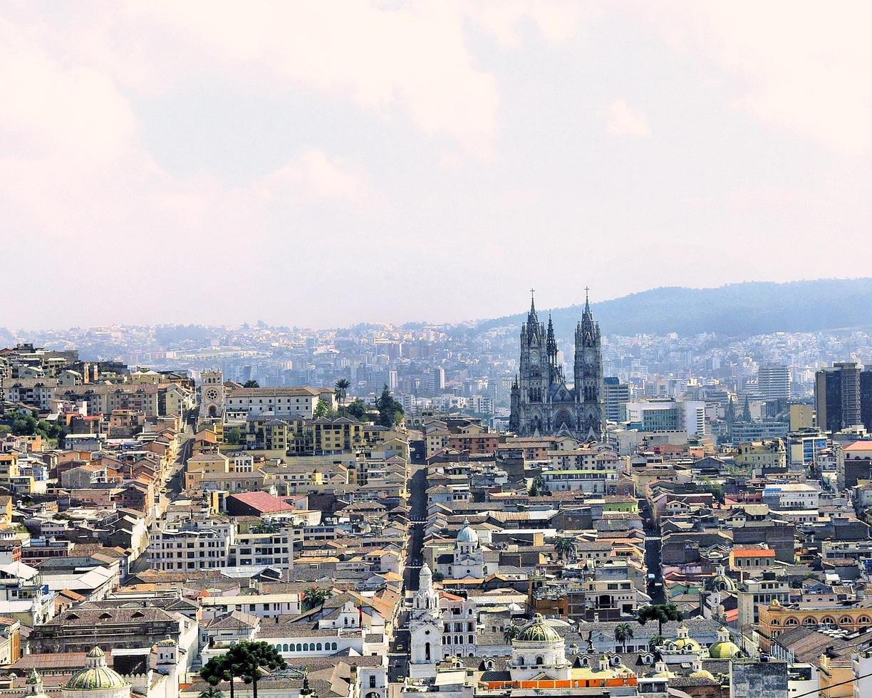 Quito: jak dojechać i gdzie spać — przejrzysty plan?