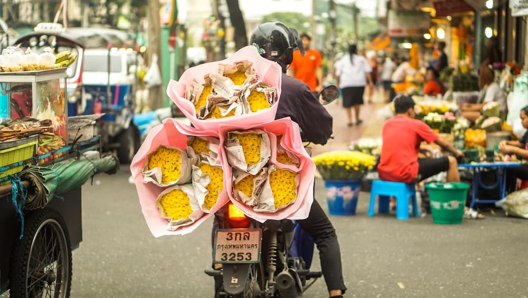 Street food tour w Hanoi: Jakich dań trzeba spróbować? Przewodnik kulinarny