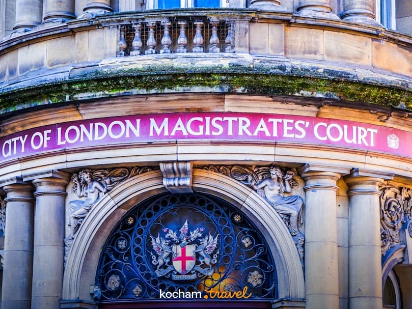 Ozdobna fasada Sądu Magistrackiego City of London, Londyn