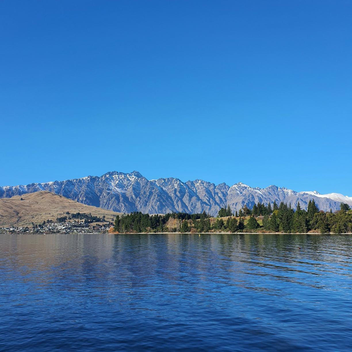 Nowa Zelandia. Skok w otchłań i lot nad górami: Przewodnik po najbardziej ekstremalnych atrakcjach Queenstown.