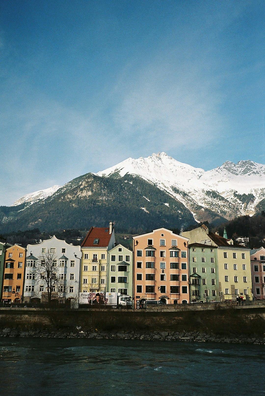 All Inclusive w Innsbrucku: Czy hotele w Tyrolu oferują takie pakiety latem?