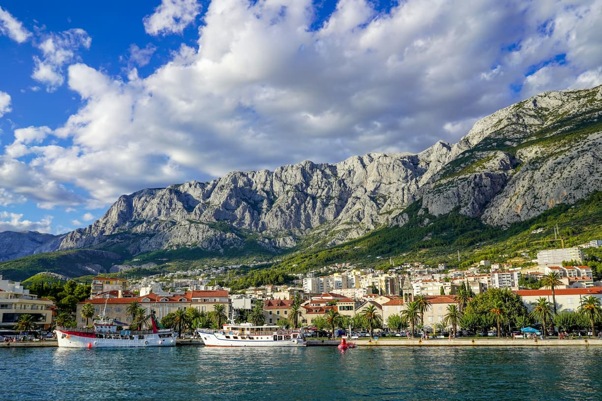 Chorwacja. Makarska to nie tylko plaże. Jak zaplanować trekking na szczyt Sveti Jure w Biokovo?