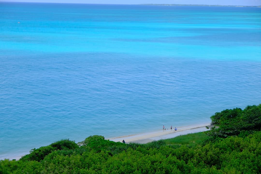 Plaża w Kemer z turkusową wodą
