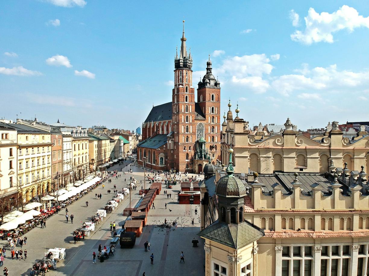 Kraków. Ceny w 2026: Ile kosztuje bilet na Wawel, obwarzanek i piwo?