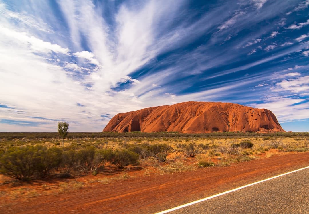 Piękne krajobrazy Australii zachęcające do podróży