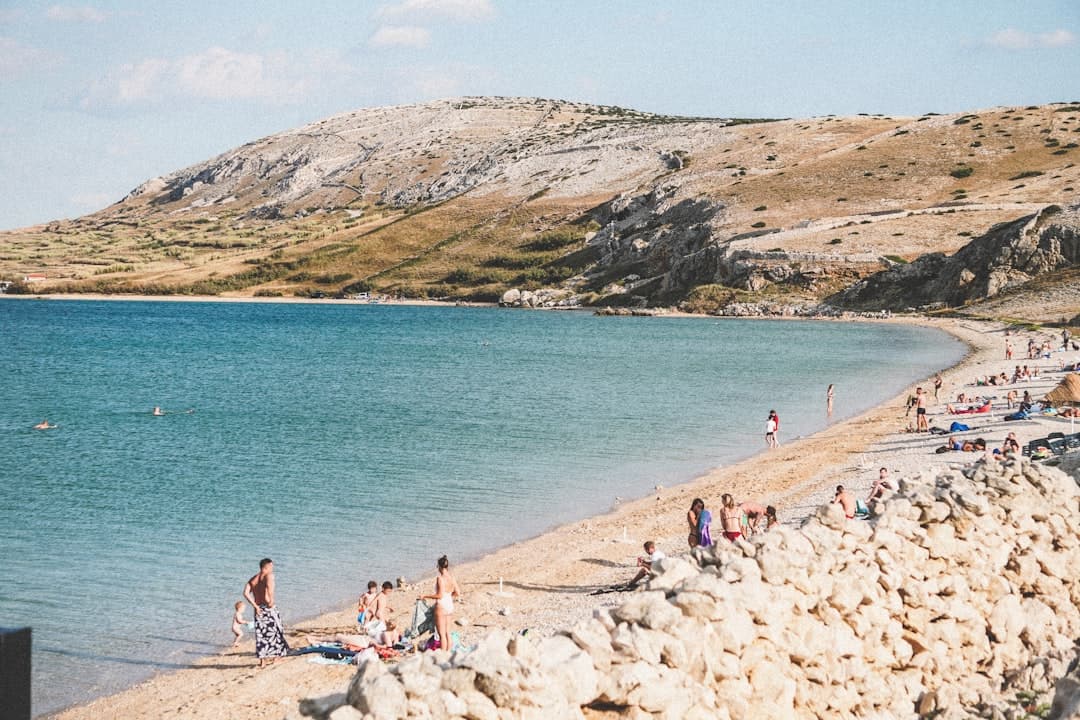 Chorwacja z dziećmi: Najlepsze regiony i plaże dla rodzin z małymi dziećmi