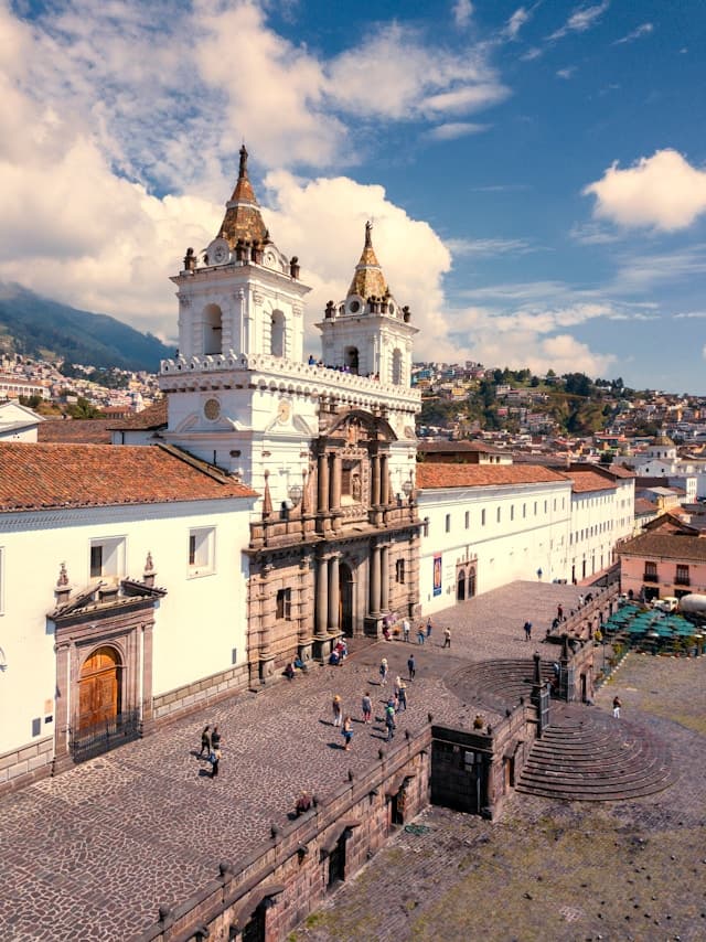 Katedra Świętego Franciszka, Quito w Ekwadorze, zabytkowa architektura.