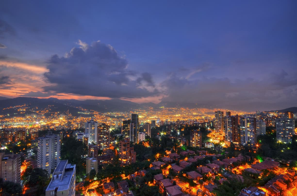 Kolumbia. City Break w Medellín: Weekend w 'mieście wiecznej wiosny' i innowacji