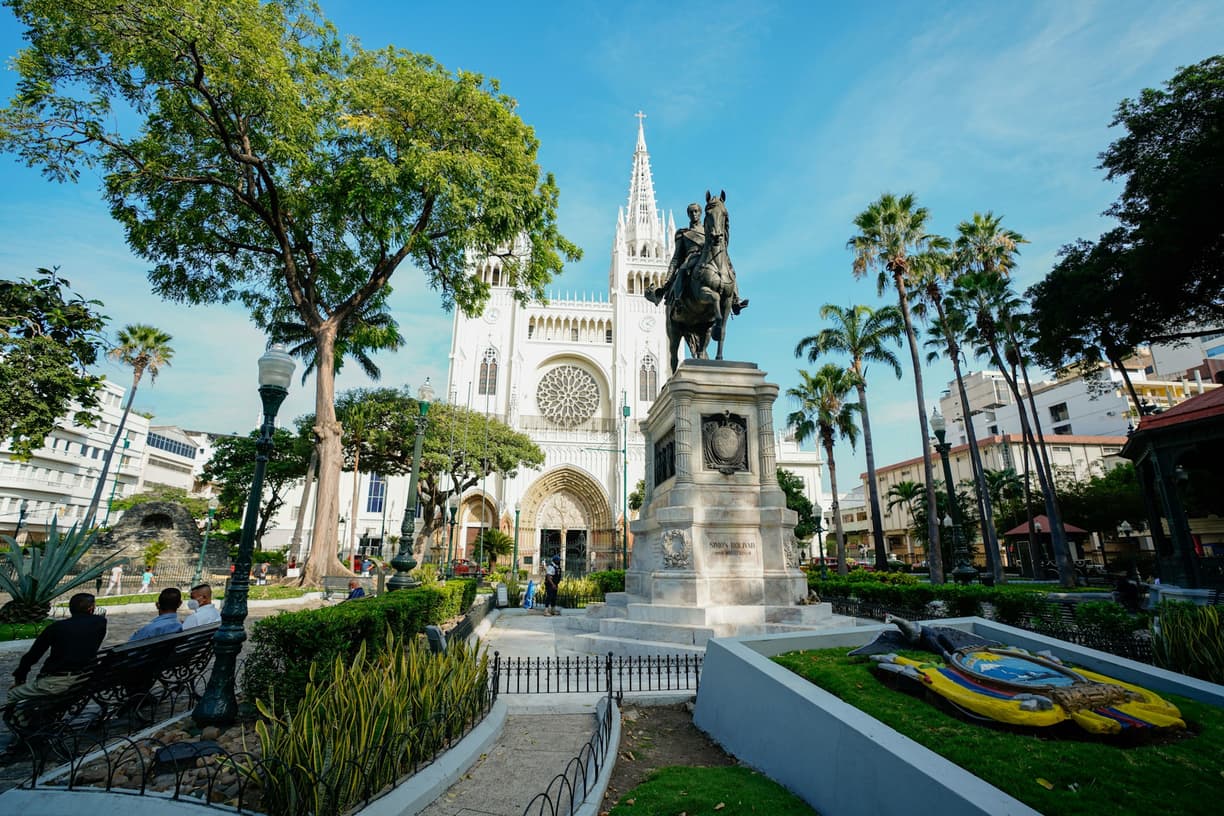 Ekwador. Gdzie odpocząć w Guayaquil? Promenada Malecón 2000 i parki miejskie