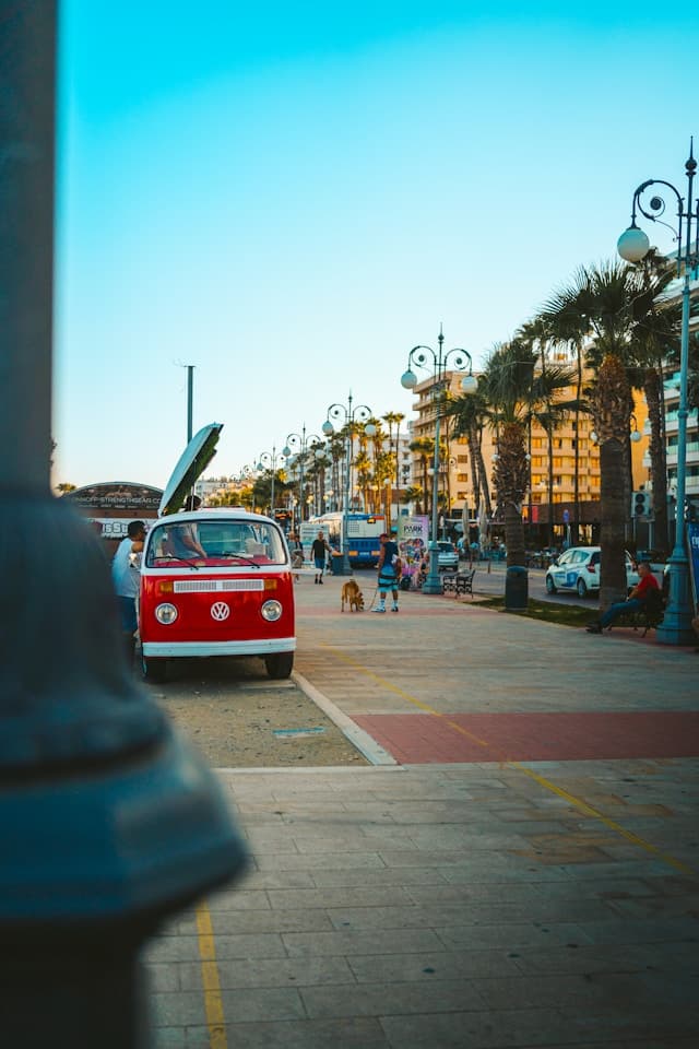 Promenada Finikoudes w Larnace